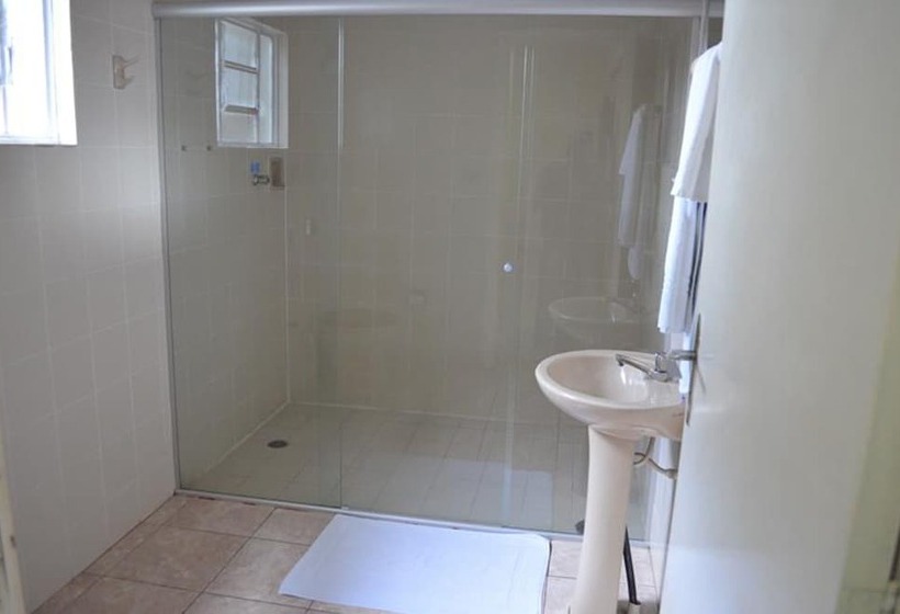 جناح عائلي, Calabreza Hotel E Restaurante   By Up