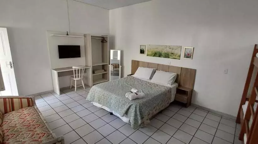 Perhesviitti, Floripa Hostel