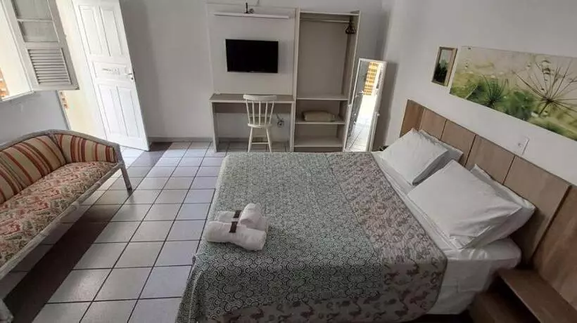Perhesviitti, Floripa Hostel