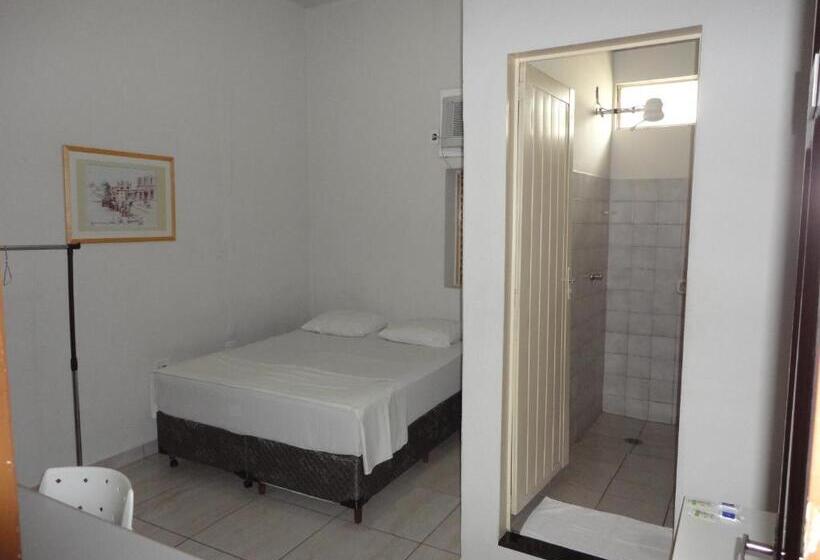 经济房, Grande Hotel Araçatuba