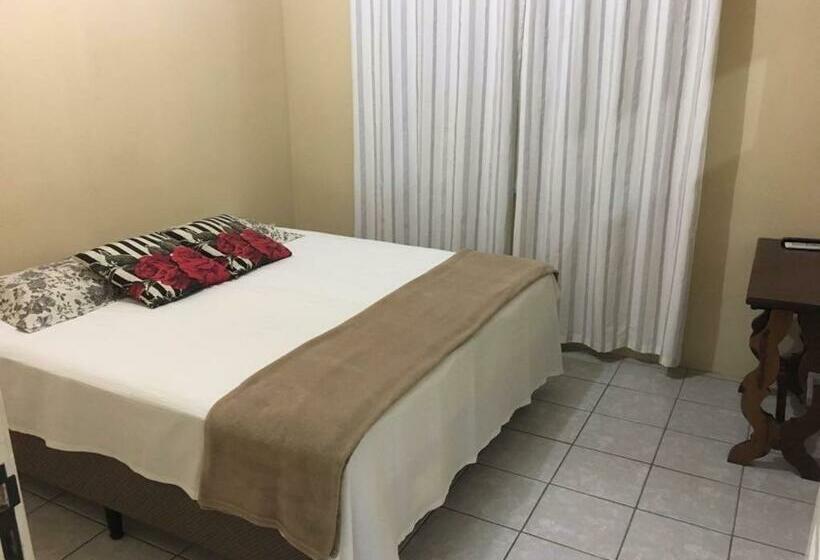 キングサイズベッドのスタンダードルーム, Hostel & Suítes Stettin