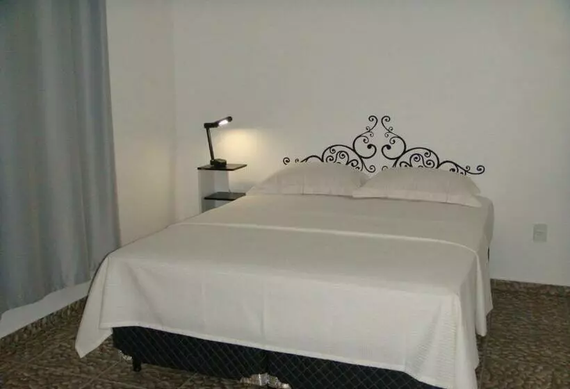 キングサイズベッドのスタンダードルーム, Hostel & Suítes Stettin