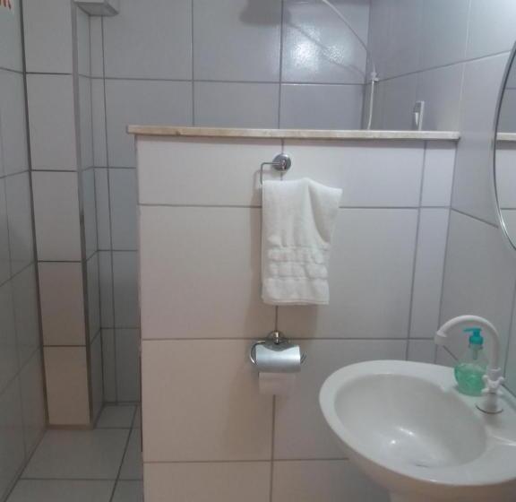 バス共有のスタンダードルーム, Hostel & Suítes Stettin