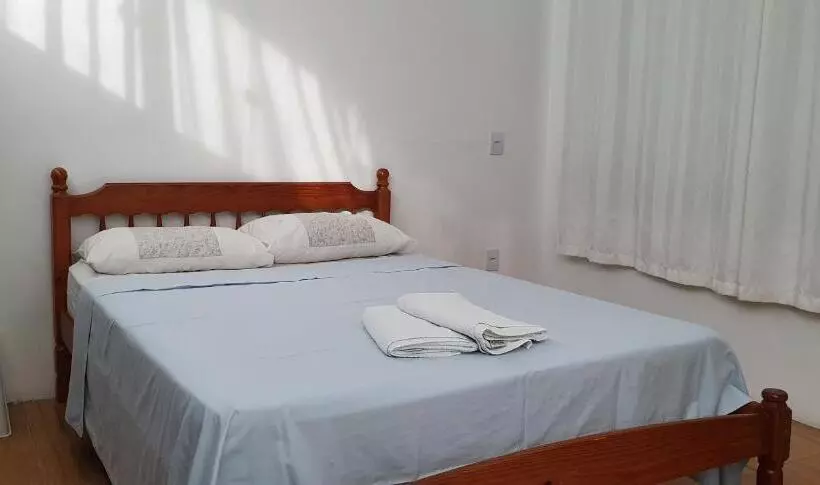 バス共有のスタンダードルーム, Hostel & Suítes Stettin