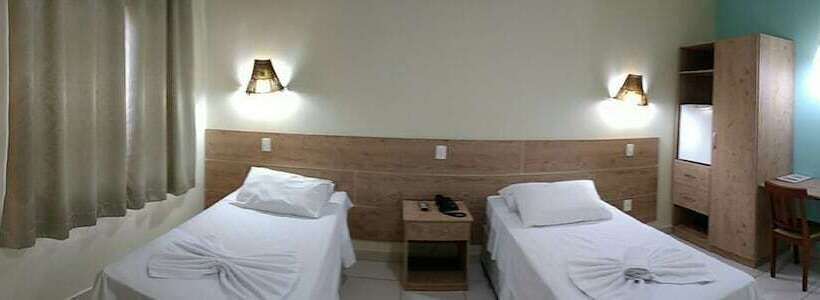 غرفة قياسية, Brisa Da Costa