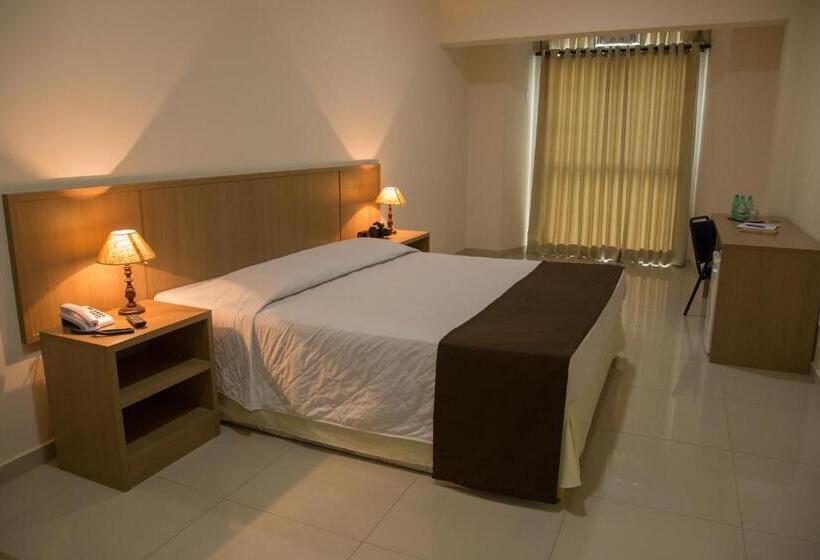 수피리어 트리플 룸, Carmen Palace