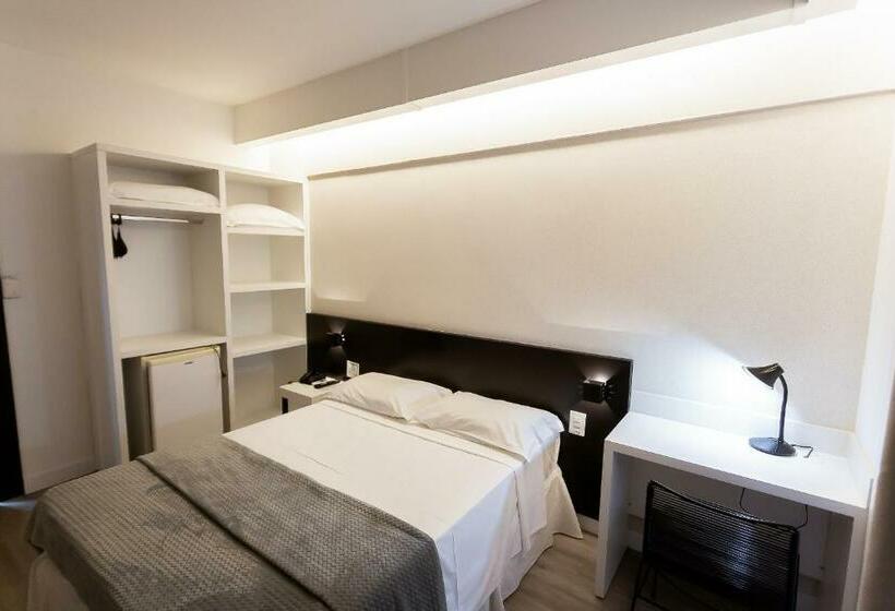 高级大房间, Cidade Araxá