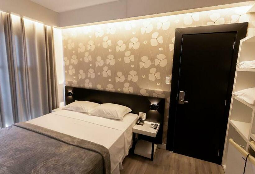 高级大房间, Cidade Araxá