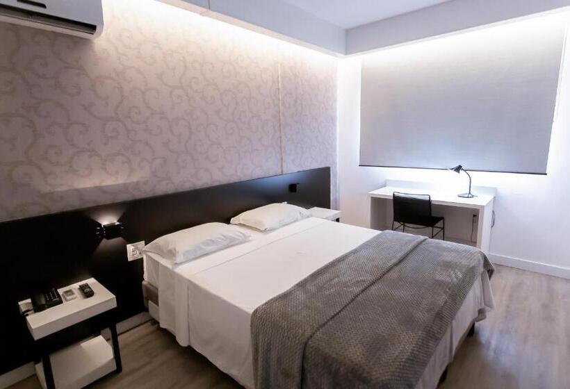 高级大房间, Cidade Araxá