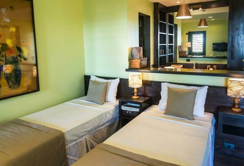 חדר פרמיום נוף לגינה, Lara