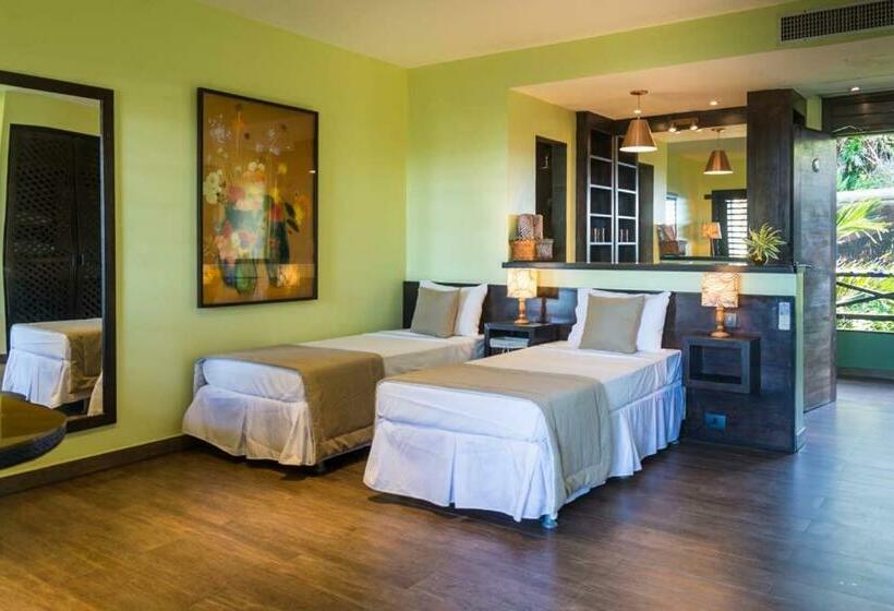 חדר פרמיום נוף לגינה, Lara