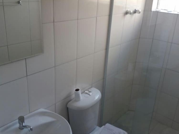 اتاق استاندارد سه نفره, Lisboa