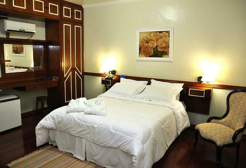 Quarto Deluxe com Hidromassagem, Marques