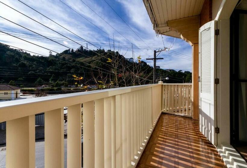 Chambre Standard avec Balcon, Nevada