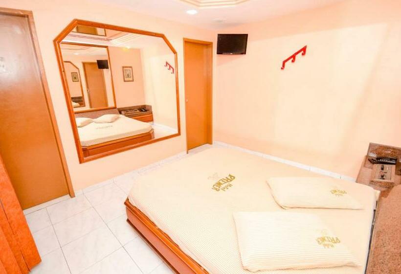 高级大房间, Premier