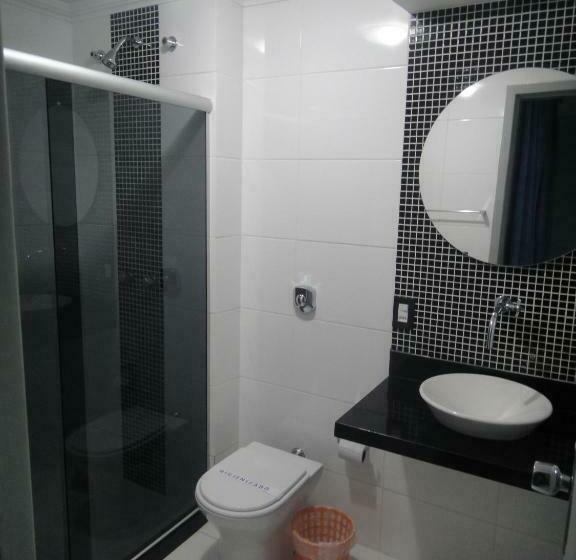 高级大房间, Premier