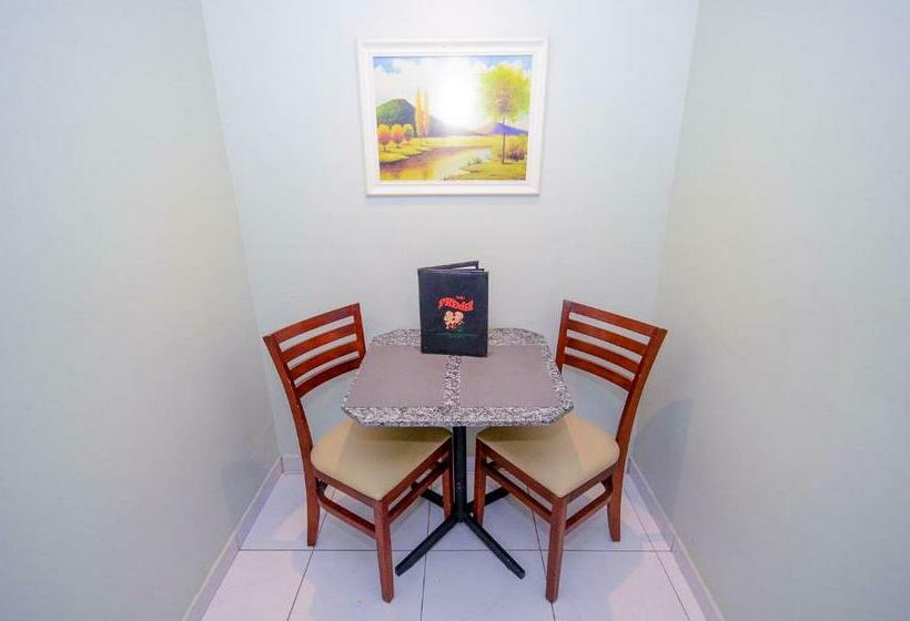 高级大房间, Premier