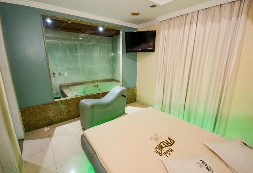 带按摩浴盆的套房, Premier