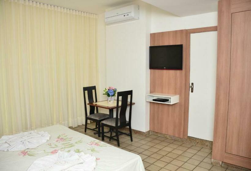 جناح ديلوكس, Regina Muriae