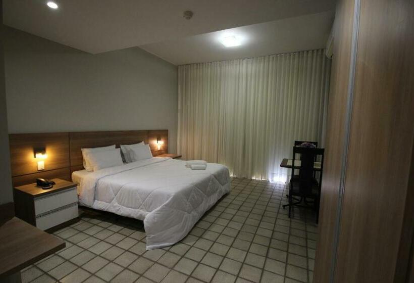 جناح ديلوكس, Regina Muriae