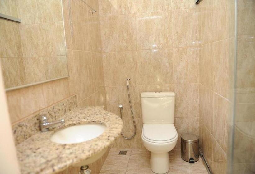 غرفة ديلوكس, Regina Muriae