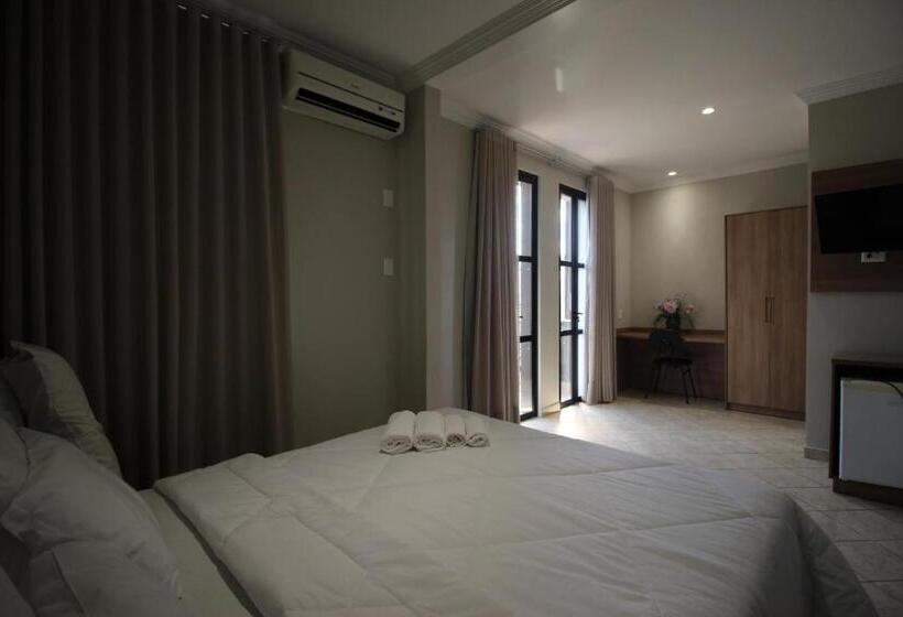 غرفة قياسية فردية, Regina Muriae