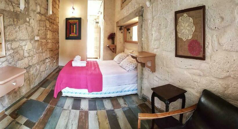 豪华房间, Lilyum Alaçatı Taş Ev