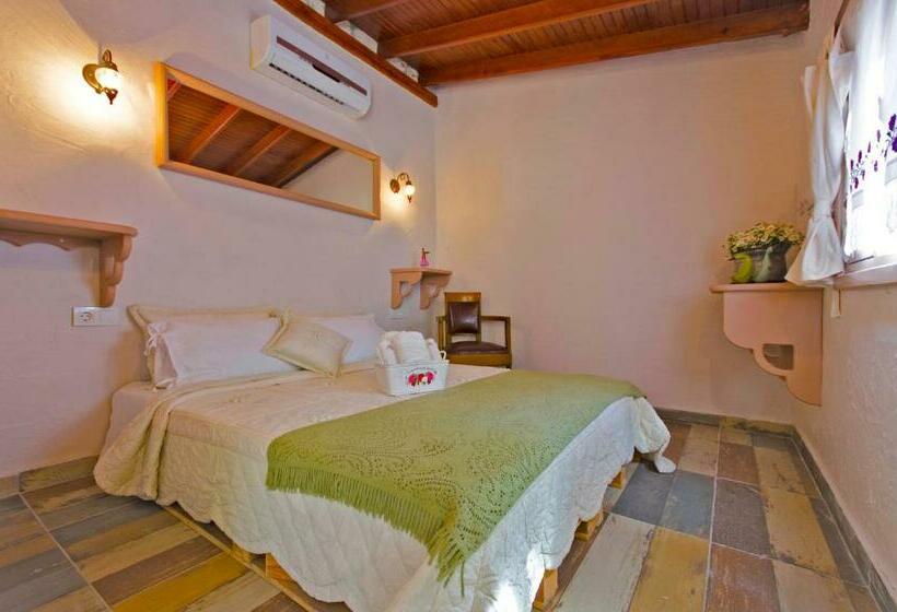 标准间, Lilyum Alaçatı Taş Ev