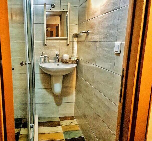 标准间, Lilyum Alaçatı Taş Ev