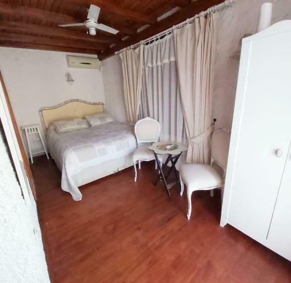 اتاق استاندارد با تخت بزرگ, şirince Klaseas Hotel&restaurant