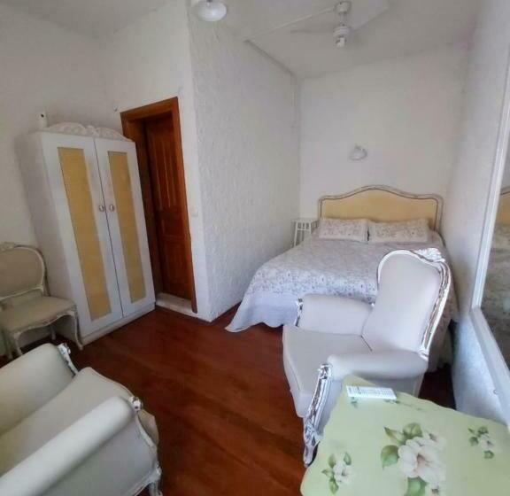 اتاق استاندارد با تخت بزرگ, şirince Klaseas Hotel&restaurant