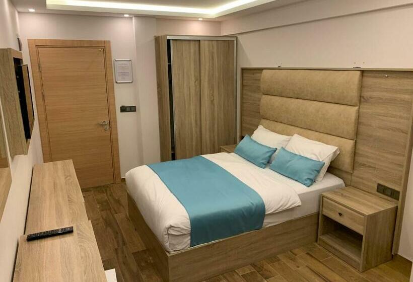 豪华房间, Danis Motel