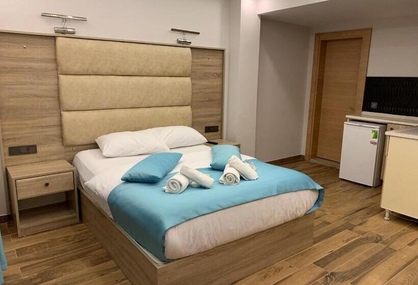 标准间带山景, Danis Motel