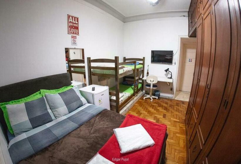 חדר סטנדרטי לארבעה עם חדר אמבטיה משותף, Hostel Petrópolis