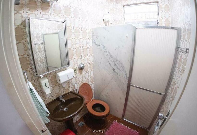 חדר סטנדרט לארבעה, Hostel Petrópolis