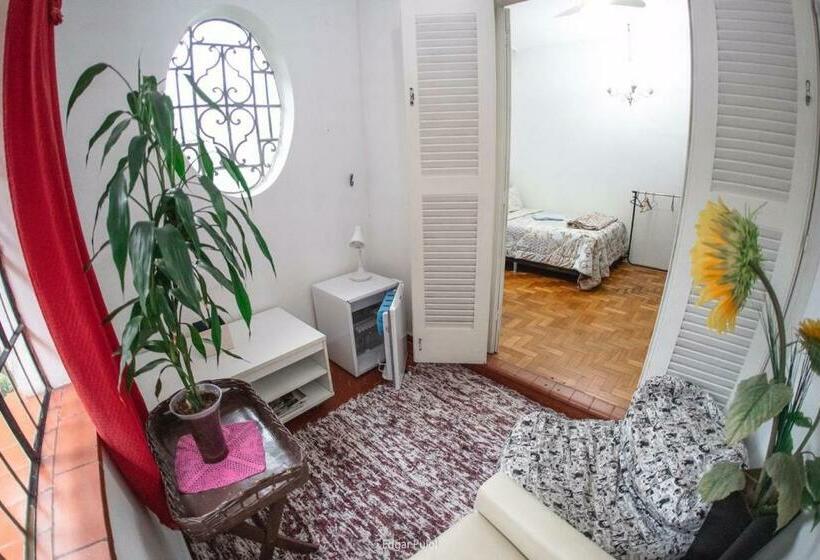 חדר סטנדרטי לארבעה עם חדר אמבטיה משותף, Hostel Petrópolis