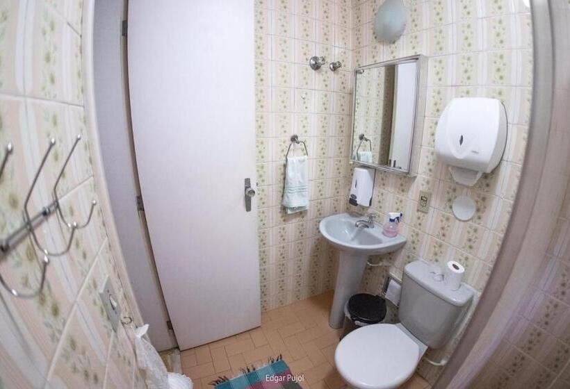 חדר סטנדרט חדר אמבטיה משותף, Hostel Petrópolis