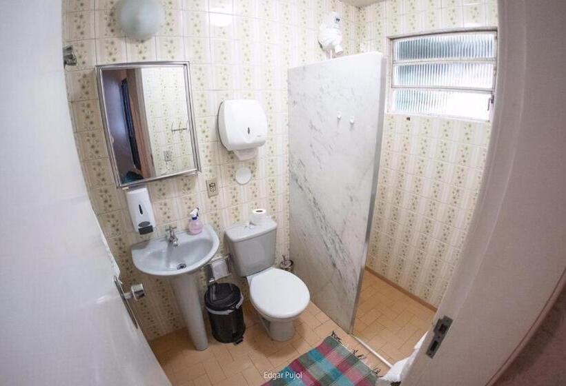 חדר סטנדרט חדר אמבטיה משותף, Hostel Petrópolis