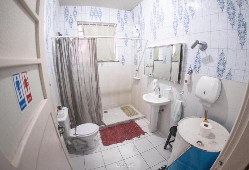 חדר סטנדרד יחיד חדר אמבטיה משותף, Hostel Petrópolis