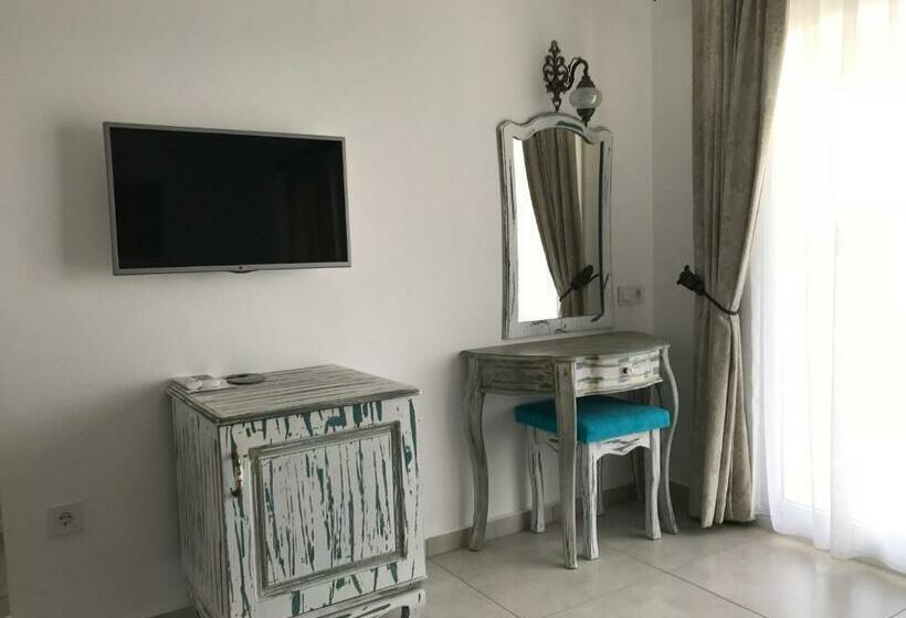 Standard Szoba, Bahama Art