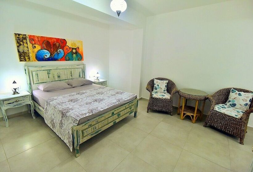 Standard Szoba, Bahama Art