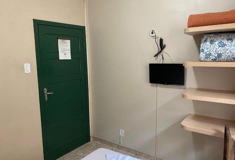 חדר סטנדרט יחיד, Bavarium