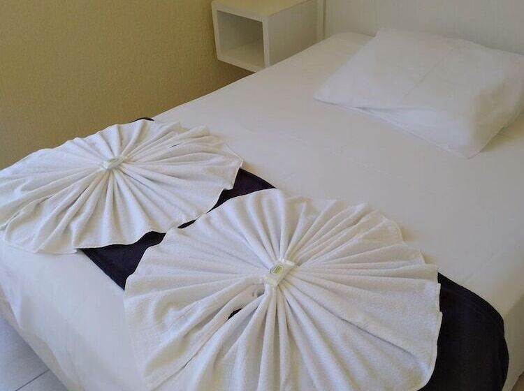 标准间, Bombinhas Palace