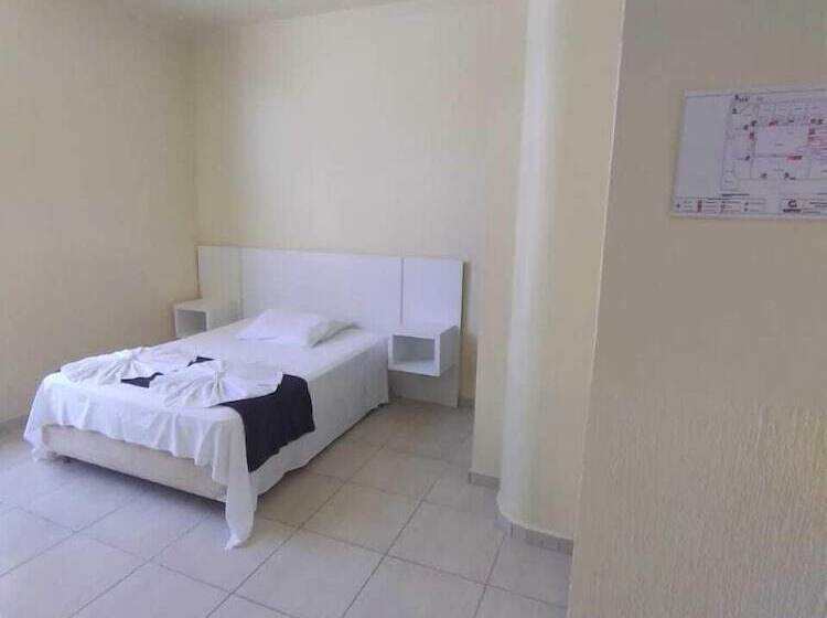 标准间, Bombinhas Palace