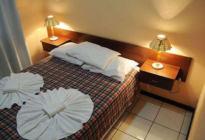 四人标准间, Bombinhas Palace