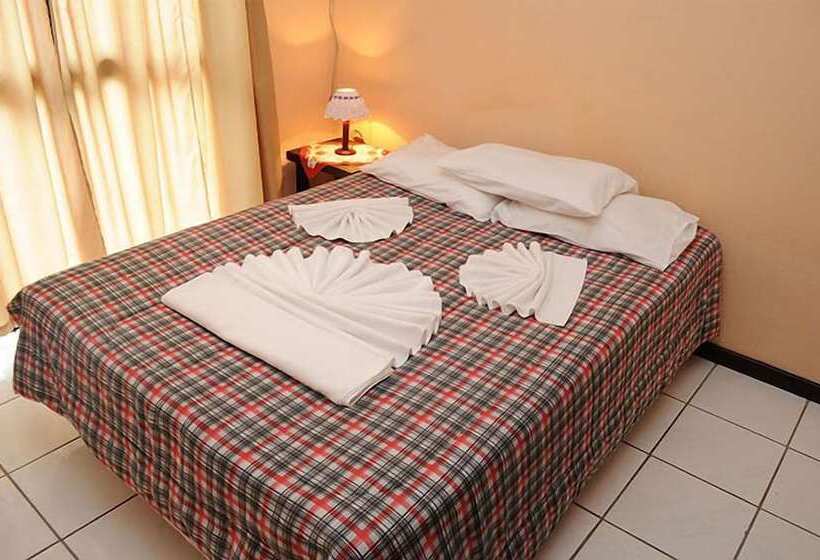 四人标准间, Bombinhas Palace