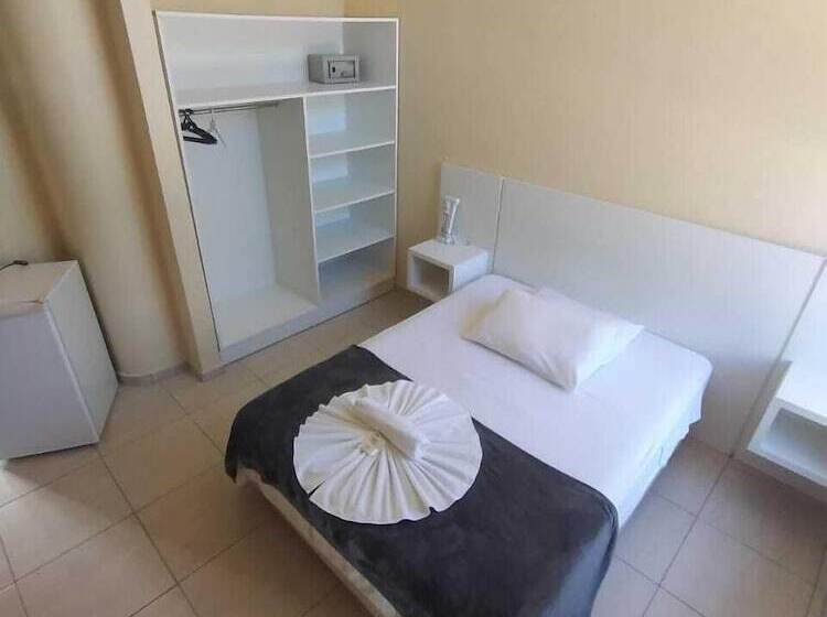 标准间, Bombinhas Palace