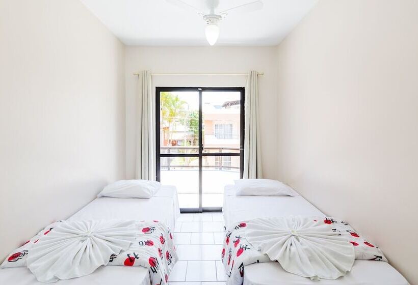 四人标准间, Bombinhas Palace