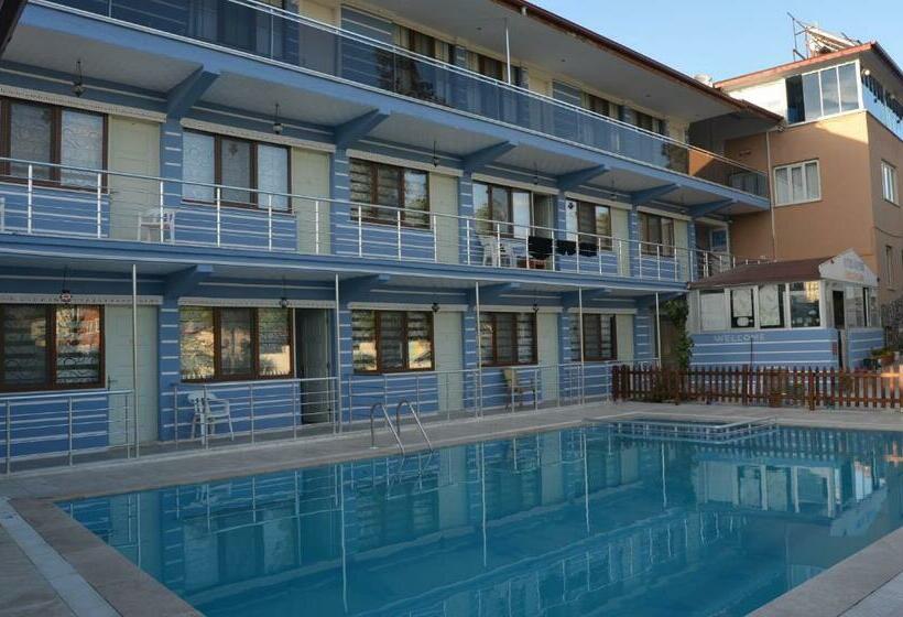 اتاق استاندارد سه نفره, Goreme Sakura