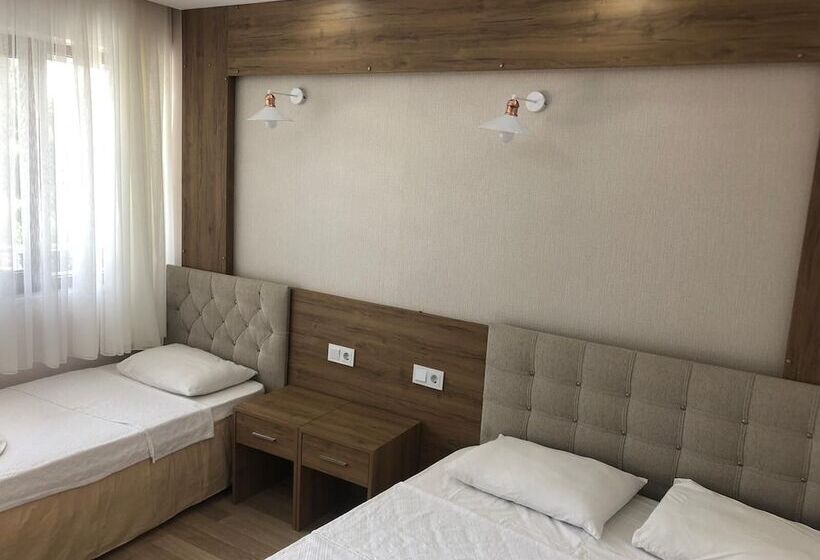 اتاق استاندارد سه نفره, Goreme Sakura